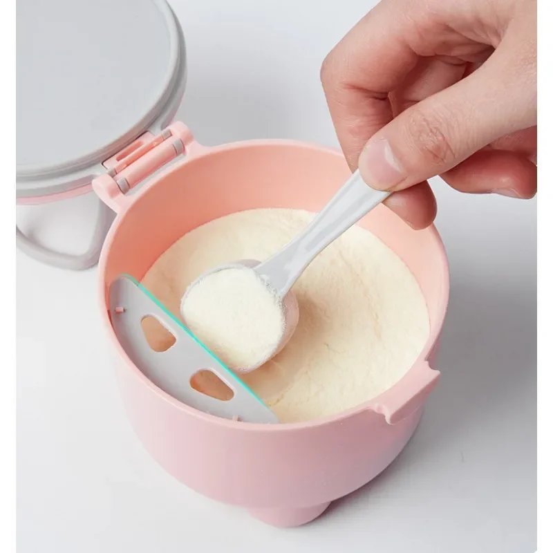 Children's Milk Powder Storage Box Baby Portable Rice Noodles Packaging Box Newborn Sealed Milk Powder Tank Formula Storage