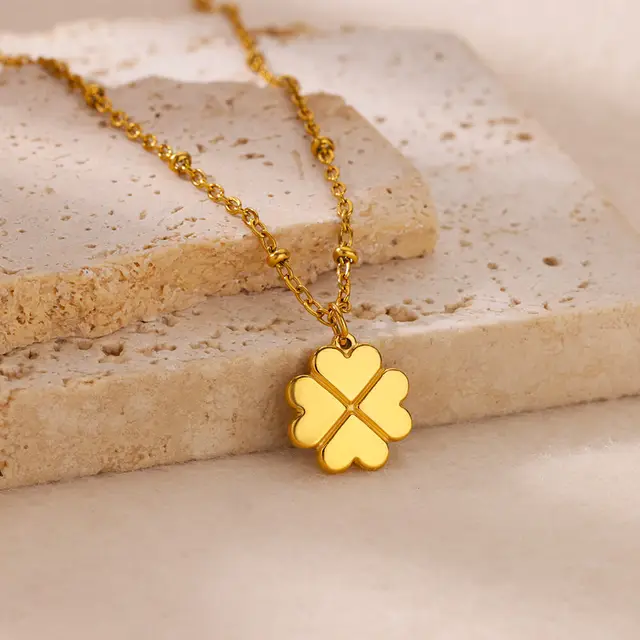 Pendentif Coeur Amour Collier Trèfle à 4 Feuilles Pour Femme - Porte-bonheur En Argent Ou Or - Cadeau Amour Collier Cadeau Femme