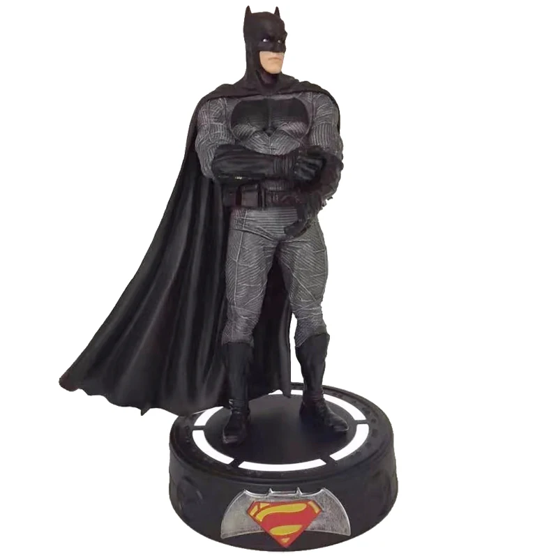 

Экшн-фигурка Лига Справедливости из DC Comics стоящая стальная Супермен из ПВХ Легкая скульптура серия коллекционные модели настольные игрушки