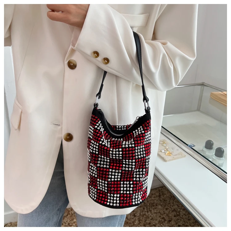 Punk Style Bucket Shiny Sequins Shoulder Bags for Women Classic Elegant Plaid Handbags Designer Rivet Fashion Small Packages