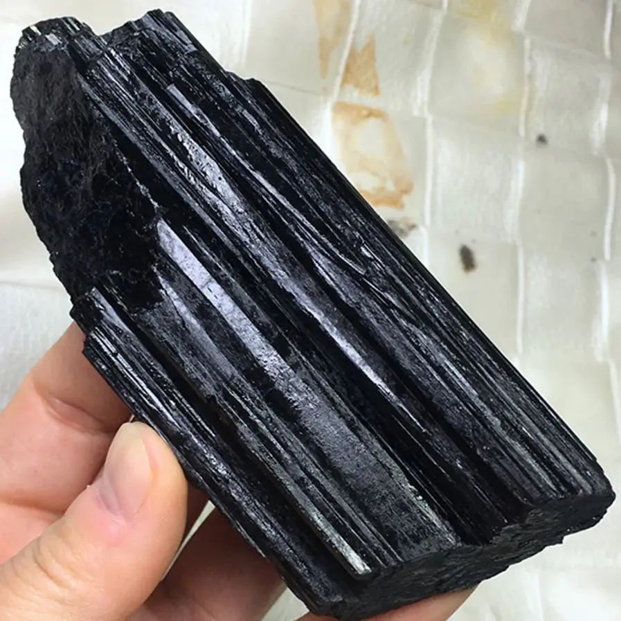 High Quality Natural Black Tourmaline Repair Ore Mineral Specimen Healing Crystal Radiation Eliminate Energy Stone 1pc