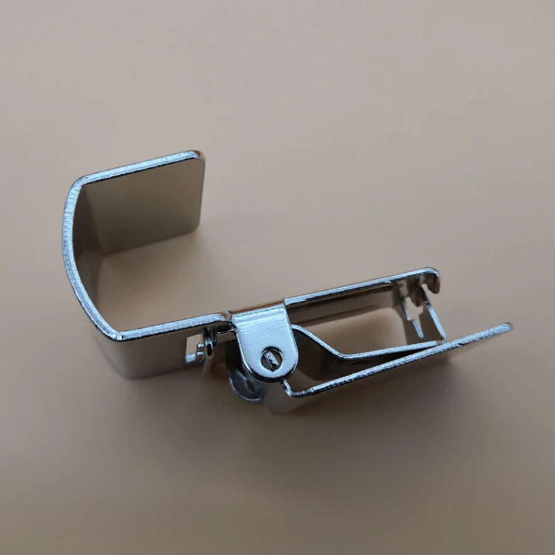 Aço Grip Braçadeira Tapetes com Exposição Segura Flat-bar Braço Racks Clipes Metálicos Tubulares Tapete Cabide Braçadeira Pcs