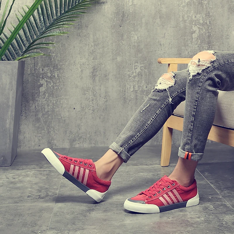 

Man Vulcanized Shoes High Quality Male Canvas Footwear 2023 Fashion Solid Color Lace-up White Casual Sneakers tenis masculino