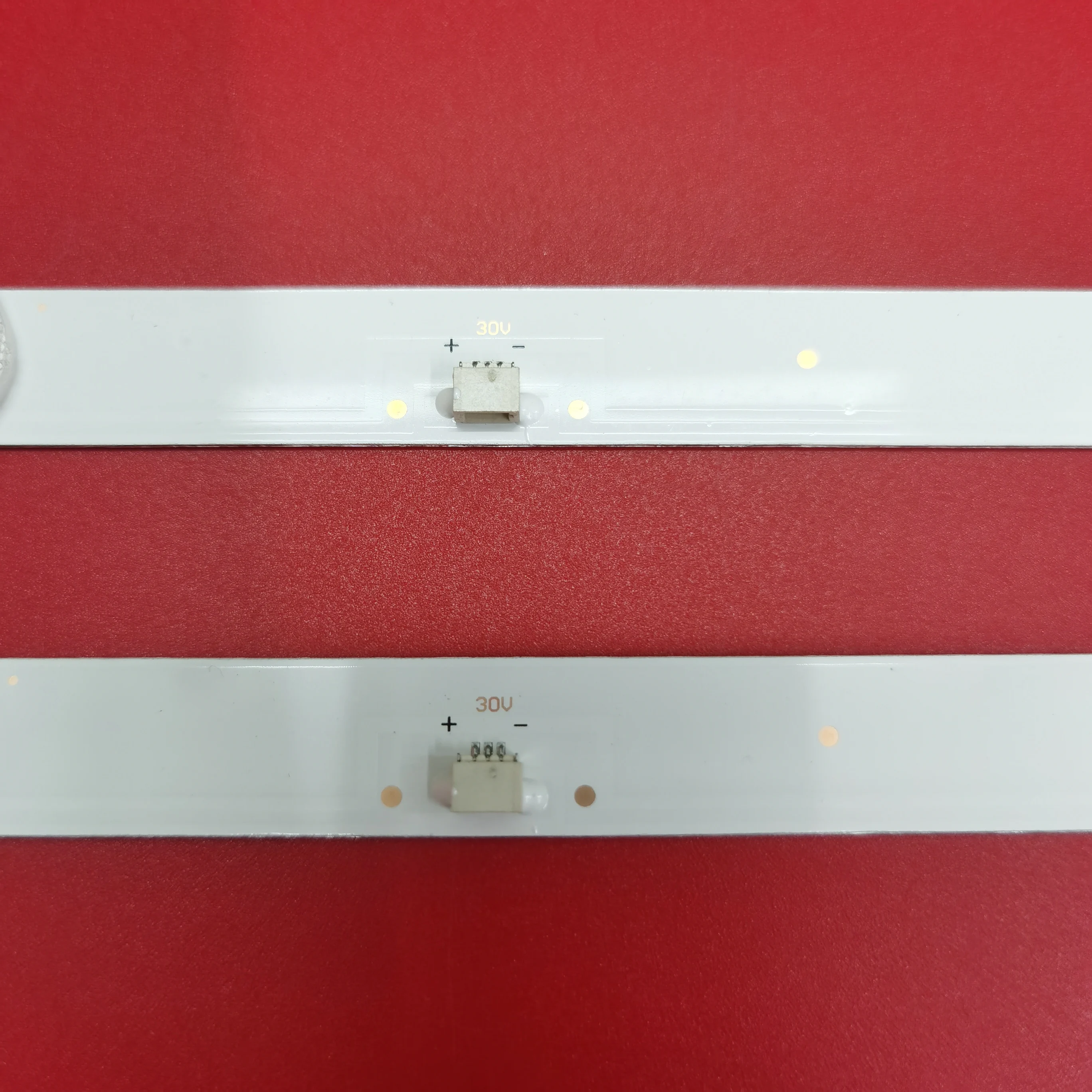 LED Backlight strip 5 lamps (6v) for Hyindai LED32-ES5004 Skyworth 32-inch LCD TV RF-BS320E30-0501S-28 A1 32f1000 v320dj8-q01 led light