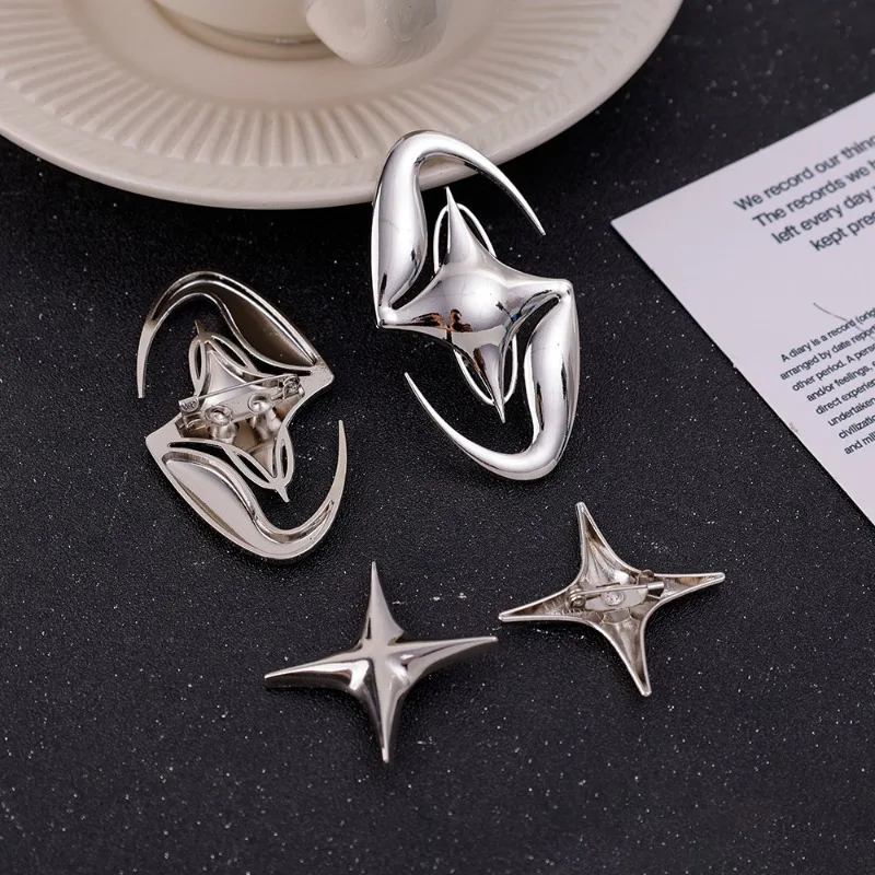 Punk Metal Suit Brooch Unisex Cross Star Alloy Pins Vintage Circular Badges Exquisite Ornaments Parts Jewelry Accessories Gift