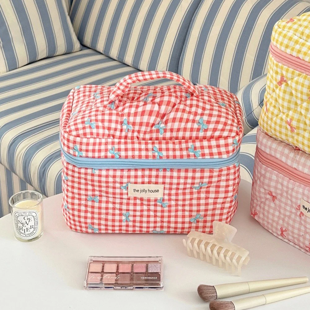 Checkered Cute Bow Travel Makeup Pouch with Zipper Toiletry Bag Cotton Quilted Makeup Organizer Storage Bag for Women and Girls