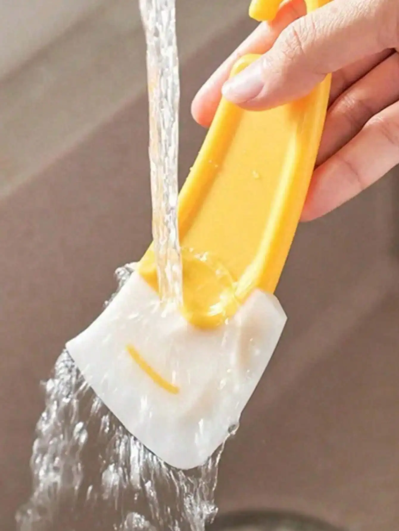 1pc Oil-Proof Silicone Pan Scraper Heat Resistant Kitchen Tool For Cleaning Flat Pan And Dish Bottom Barbecue Cleaning Tool
