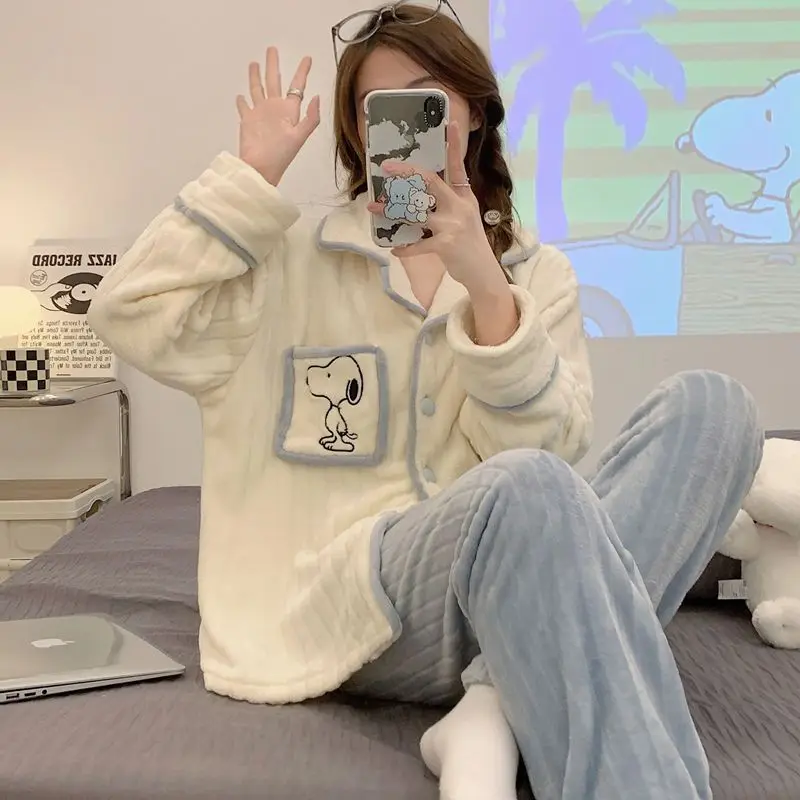 

Kawaii New Coral Plush Ins Snoopy Plush Pajama Set Anime Pajama Pants Cartoon Dog Cute Casual Homewear Comfortable Girl Toy Gift