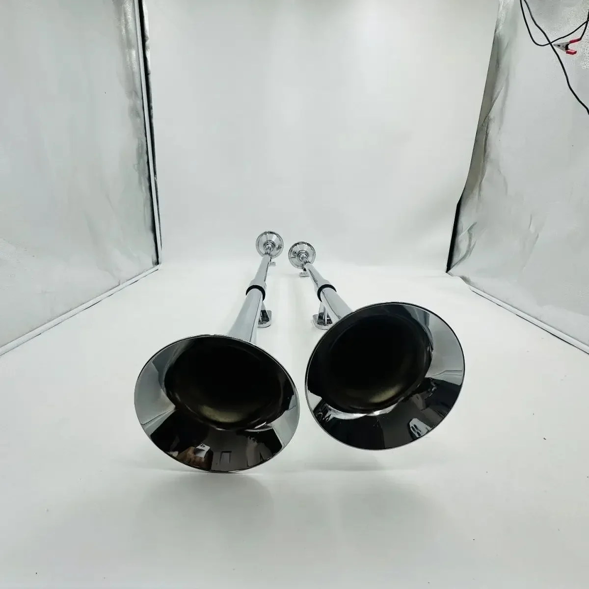 내구성이 뛰어난 대형 트럭용 고음/저음 가스 경적 12V/24V 호루라기 증기선 기차 소리 1미터 길이 에어혼 큰 소리