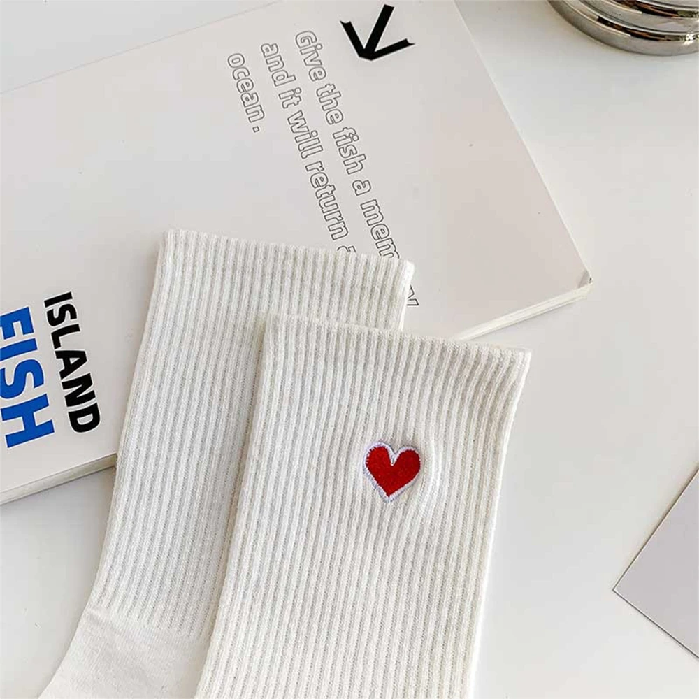 Neue Stickerei Rot Liebe Herz Baumwolle Nette Casual Atmungsaktive Soft Weiß Schwarz Mode Sport Socken Dropship – Detail 16