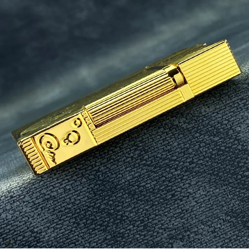 of all gold Pirate King Yamaji's Sleeping Mermaid Lighter and Xiangjishi Gas Filled Lighter