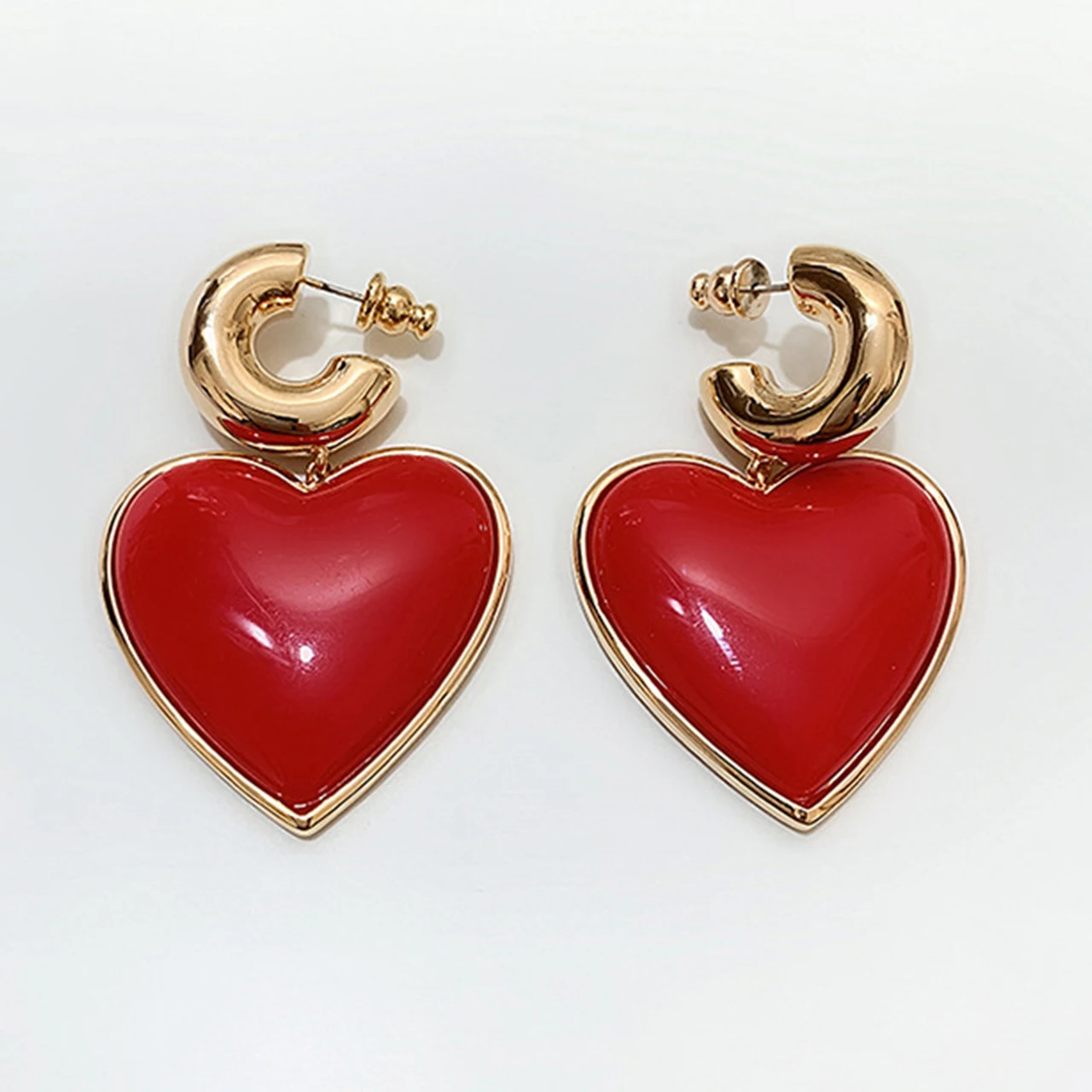 

Famous Design Brand Vintage Gold Red Heart Pendant Earrings For Women High Quality Pendientes Jewelry Valentine's Day Gift