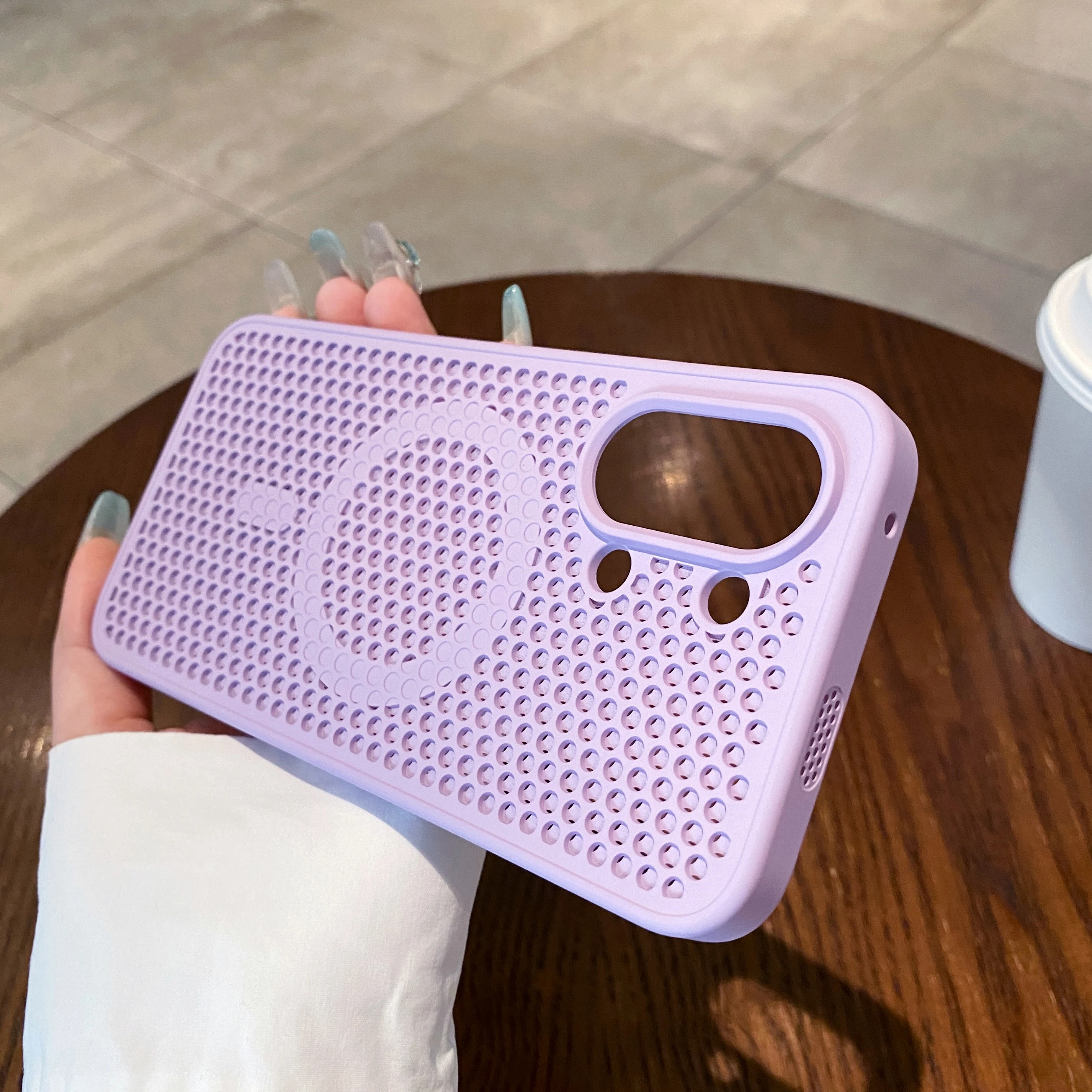 Enhanced Heat Dissipation Mesh Protective Case - Ultra Slim Hard Back Cover