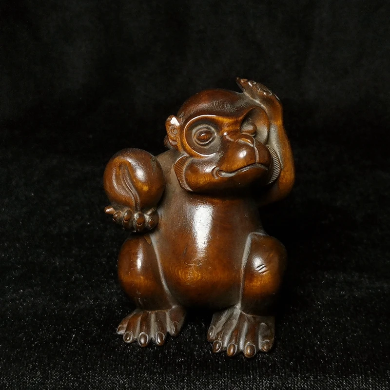 

Height 7 CM Old Chinese Boxwood Hand Carved lovely peach monkey Animal Figure statue desk decoration Gift Collection