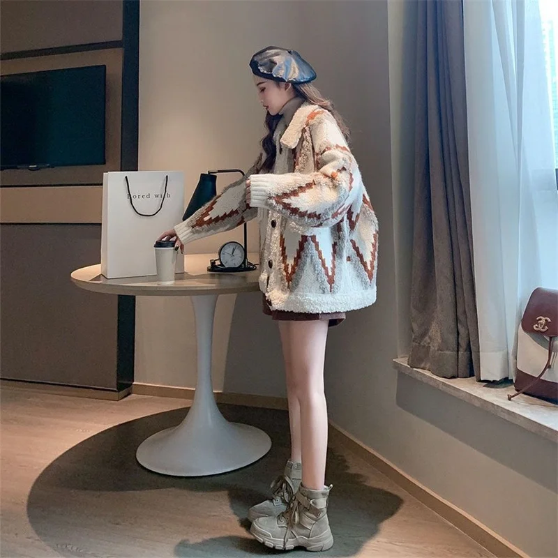Spring Autumn New Sweater Jacket Women 2022 New Small Fragrance Lamb Wool Thickened Loose Korean Knitted Cardigan for Outer Wear
