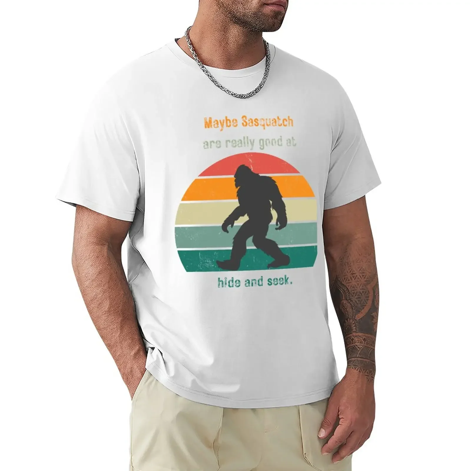 Bigfoot. Buono A Nascondino. Cryptids T-Shirt Ragazzi Bianchi Appassionati Di Sport Vestiti Da Uomo