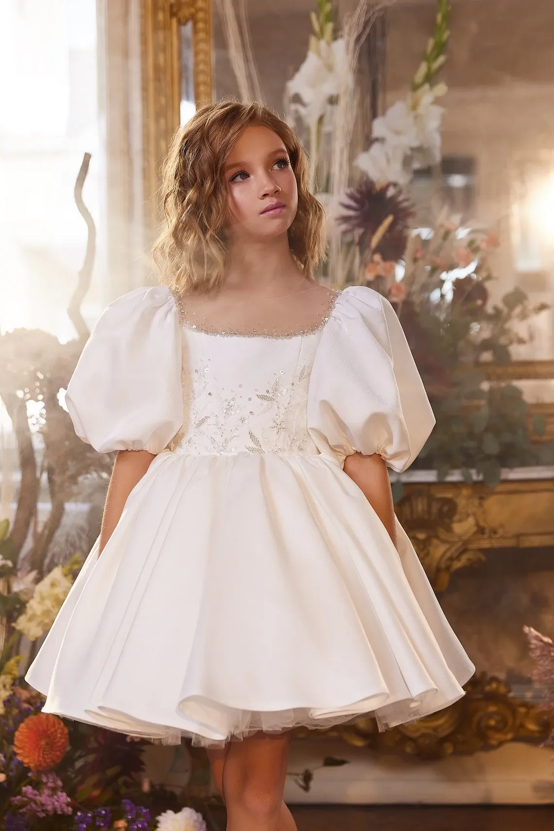 

Ivory Sequins Flower Girl Dress For Wedding Satin Puffy Short Sleeve Knee Length Kids Party Dress First Communion Ball Gown