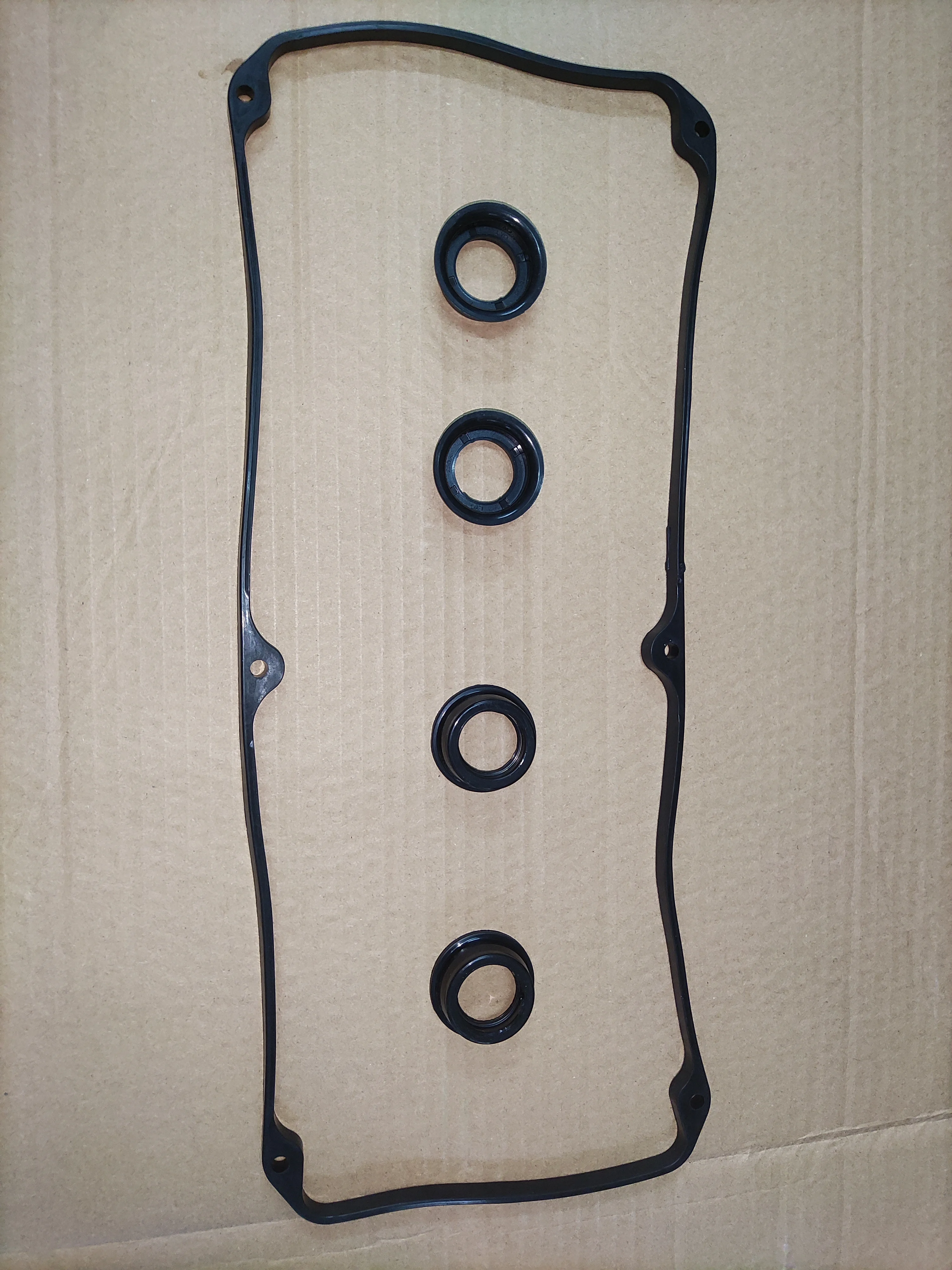 Deli Card Gas Door Cover Pad and Spark Plug Oil Seal MD188435 MD198128 for 4G63 4G64 Rear Drive
