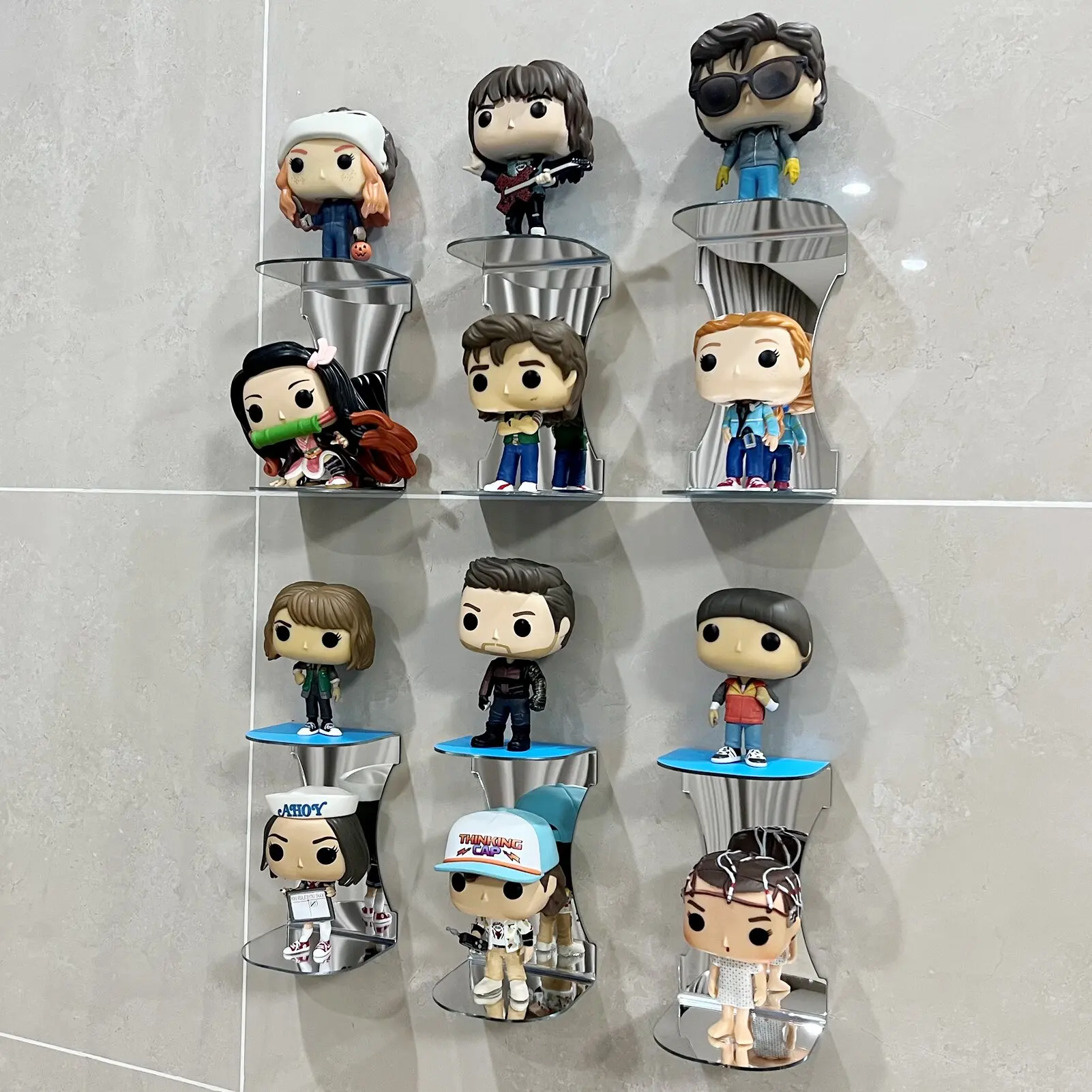 Funko Pop-vitrina con espejo acrílico flotante, estante de pared  autoadhesivo para decoración y almacenamiento, juego de 6 unidades