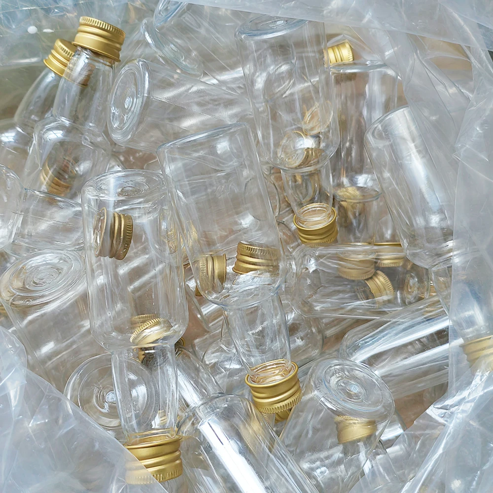 100 Mini Bottiglie Per Liquori In Plastica PET Da 60 Ml Con Tappo, Imbuti, Etichette Kraft E Spago Per Feste E Matrimoni