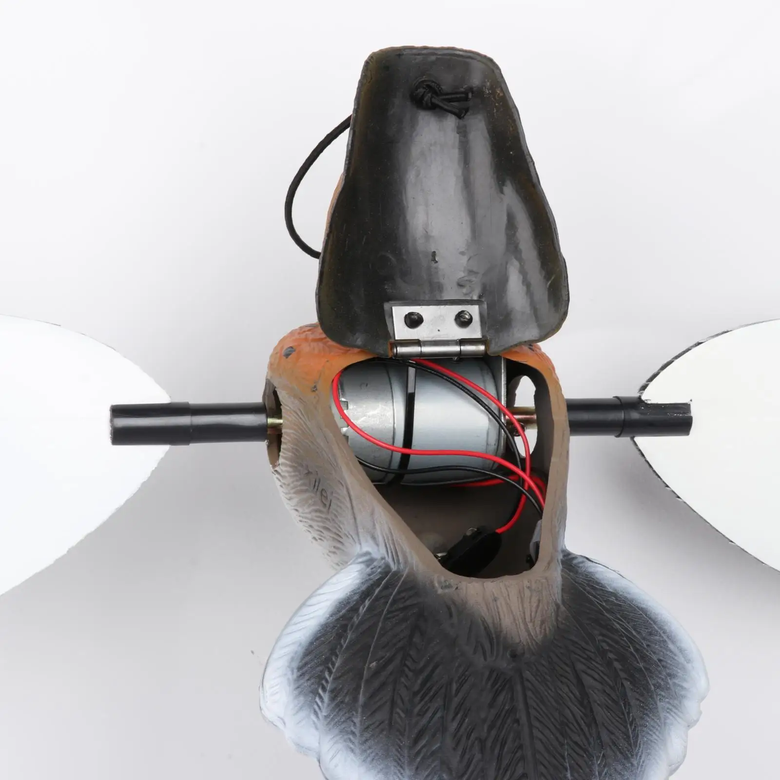 Shooting Hunting Motorized Pigeon Decoy Magnetic Wing Control Shooting Hunting Motorized Pigeon Decoy Magnetic Wing Control