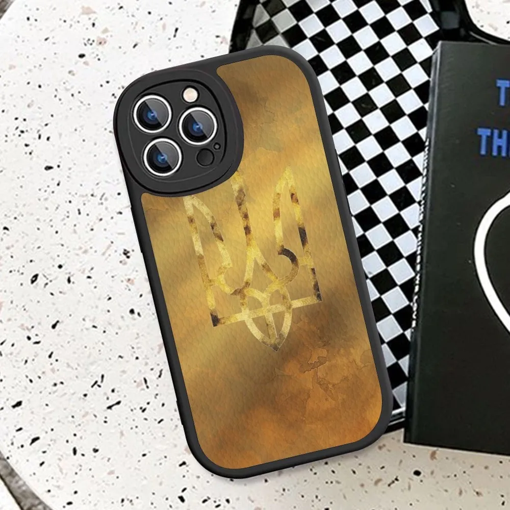 thumbnail image 1 of Funda de cuero duro con bandera de Ucrania para IPhone, carcasa de chica ucraniana para IPhone 14, 13, 12, Mini, 11, 14 Pro Max, Xs, X, Xr, 7, 8 Plus, 1 of 5