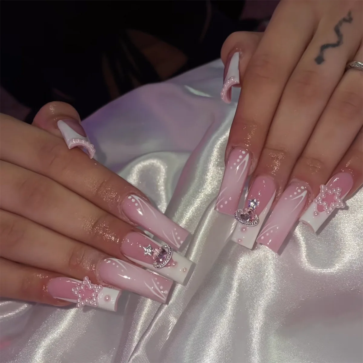 24 Stück French Nails – Kurze Kunstnägel Mit Strass In Rosa & Weiß, Inkl. Kleber & Feile