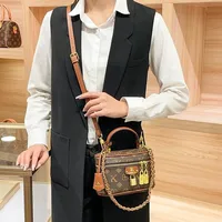 Sac à main de marque pour femmes, sac seau rétro de styliste haut de gamme pour les déplacements, nouvelle collection automne et hiver 2026 4