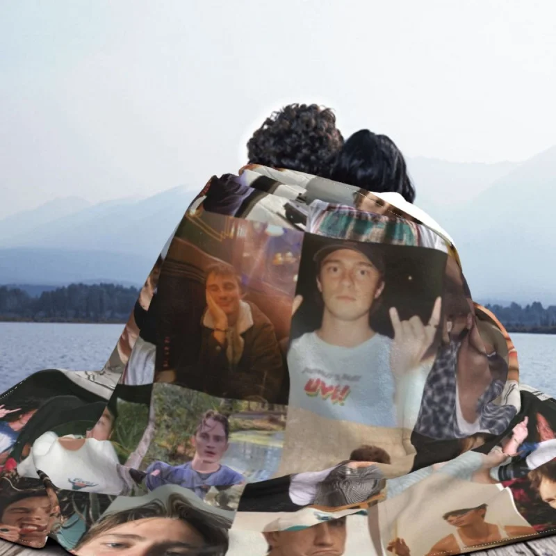 Drew Starkey �ö��� �÷��� ����Ʈ ���, ħ�� ���� ���� ��ȭ����, �β��� ���, ������ ���ο� ���