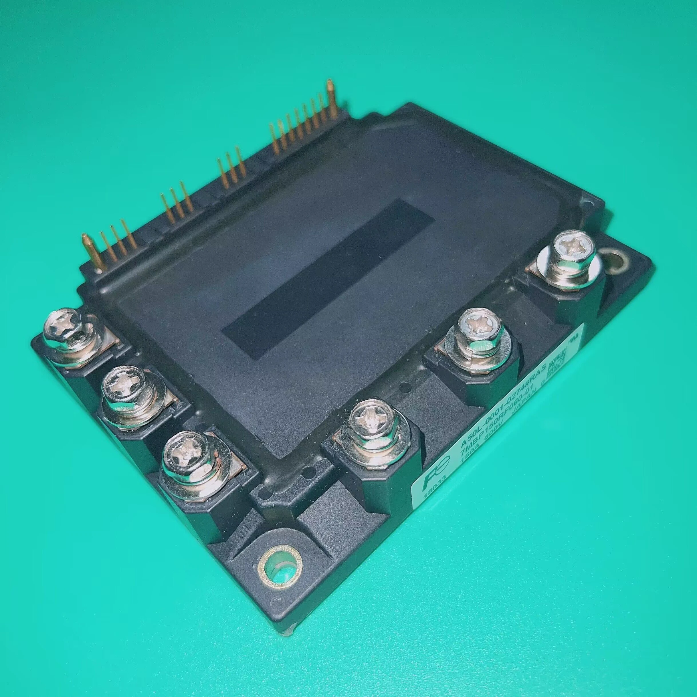 

Интеллектуальный модуль питания 7MBP150RF060-01 IGBT 600V 150A 7MBP150RF06001