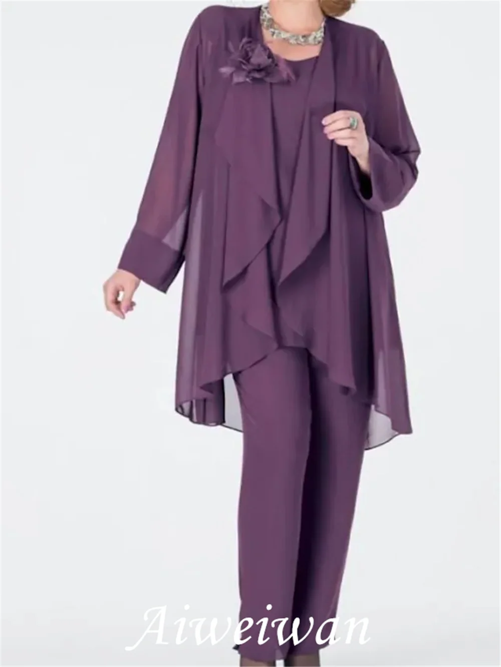 

Pantsuit / Jumpsuit Mother of the Bride Dress Elegant Jewel Neck Floor Length Chiffon Long Sleeve with Appliques Flower