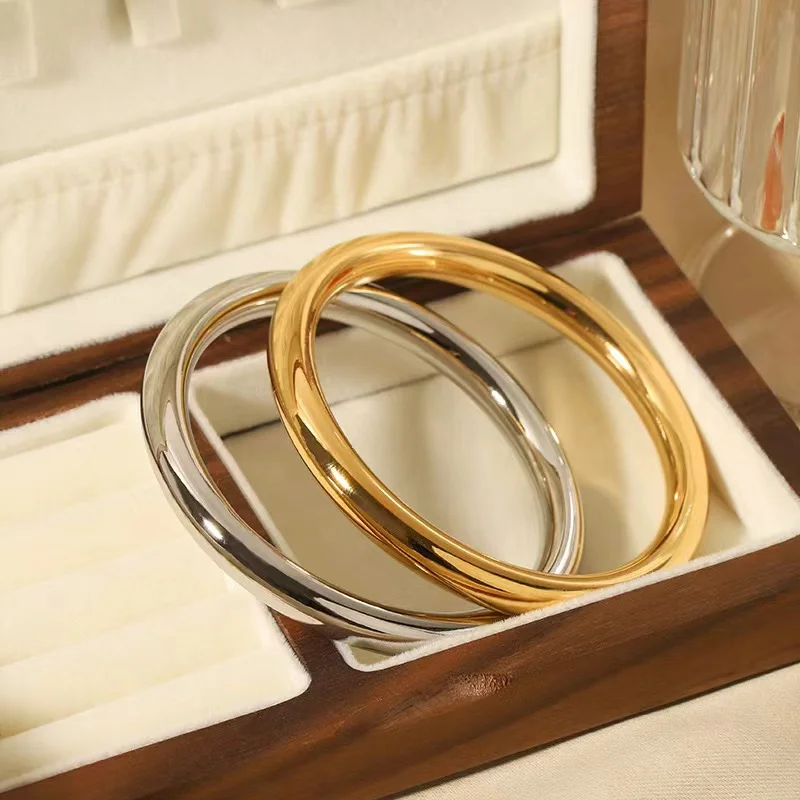 Simplicity 8mm Chunky Stainless Steel Hollow Round Smooth Bracelets Bangles for Women 18K Gold Plated Waterproof Thick Jewelry 3