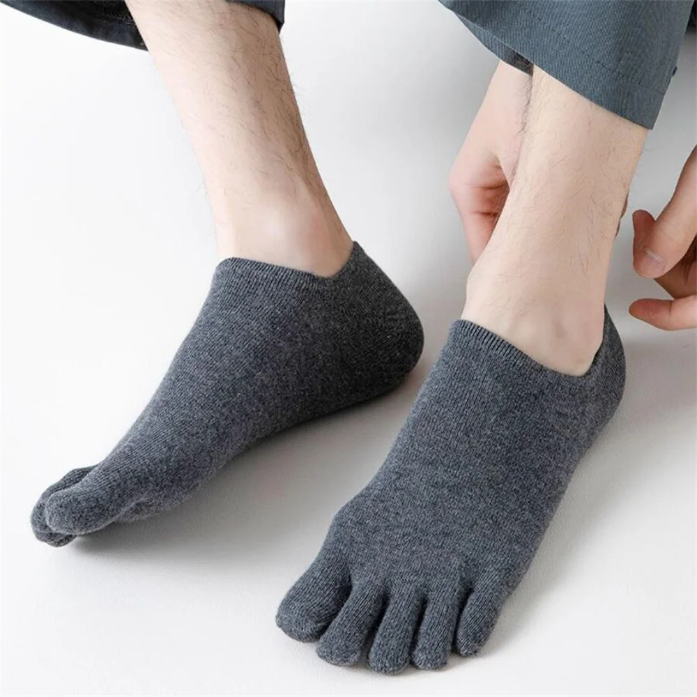 Five Fingers Socks Men Breathable Short Ankle Toe Socks Sports Running Solid Color Black Gray Male Sox 5 Pairs sports socks plain color boat socks ankle socks short socks black socks athletic socks gym socks breathable socks solid color socks solid colour socks