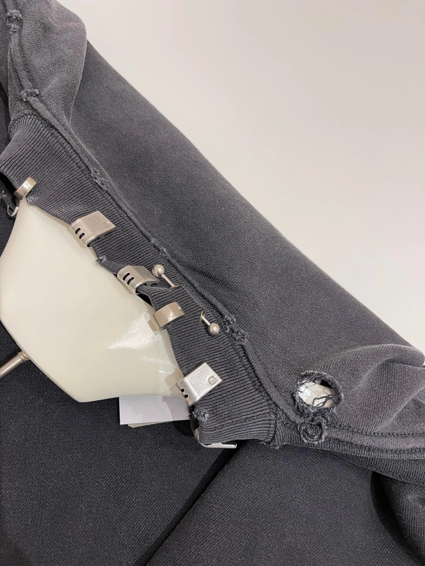 Рисунок 5 - Мужской женский модный Свободный