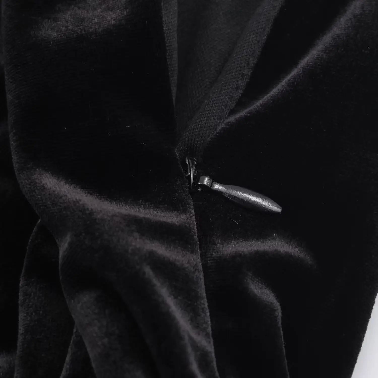 Women's Elegant Slim Shoulder Pads Mini Black Dress Female Summer New Sleeveless Velvet Ruffle Party Dress Fashion Lady Ol Dress