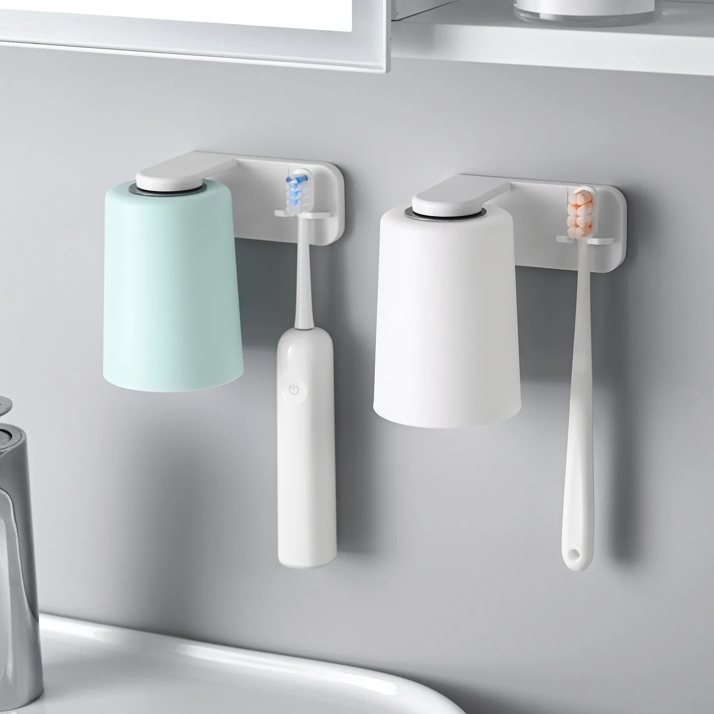 Portaspazzolini magnetico con bicchiere per bagno_voghion.com