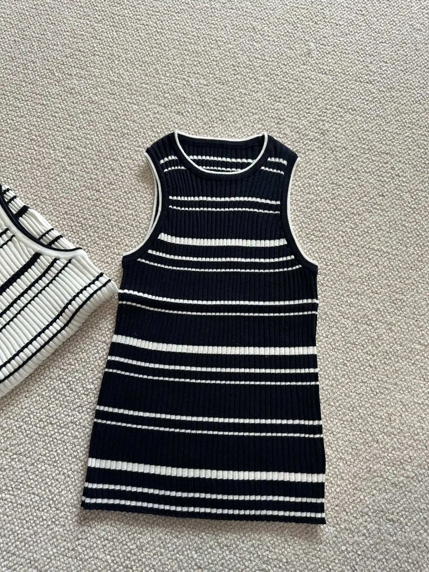 

2024 Summer New Women's Wear Fashion Classic Versatile Striped Knitted Tank Top 0516