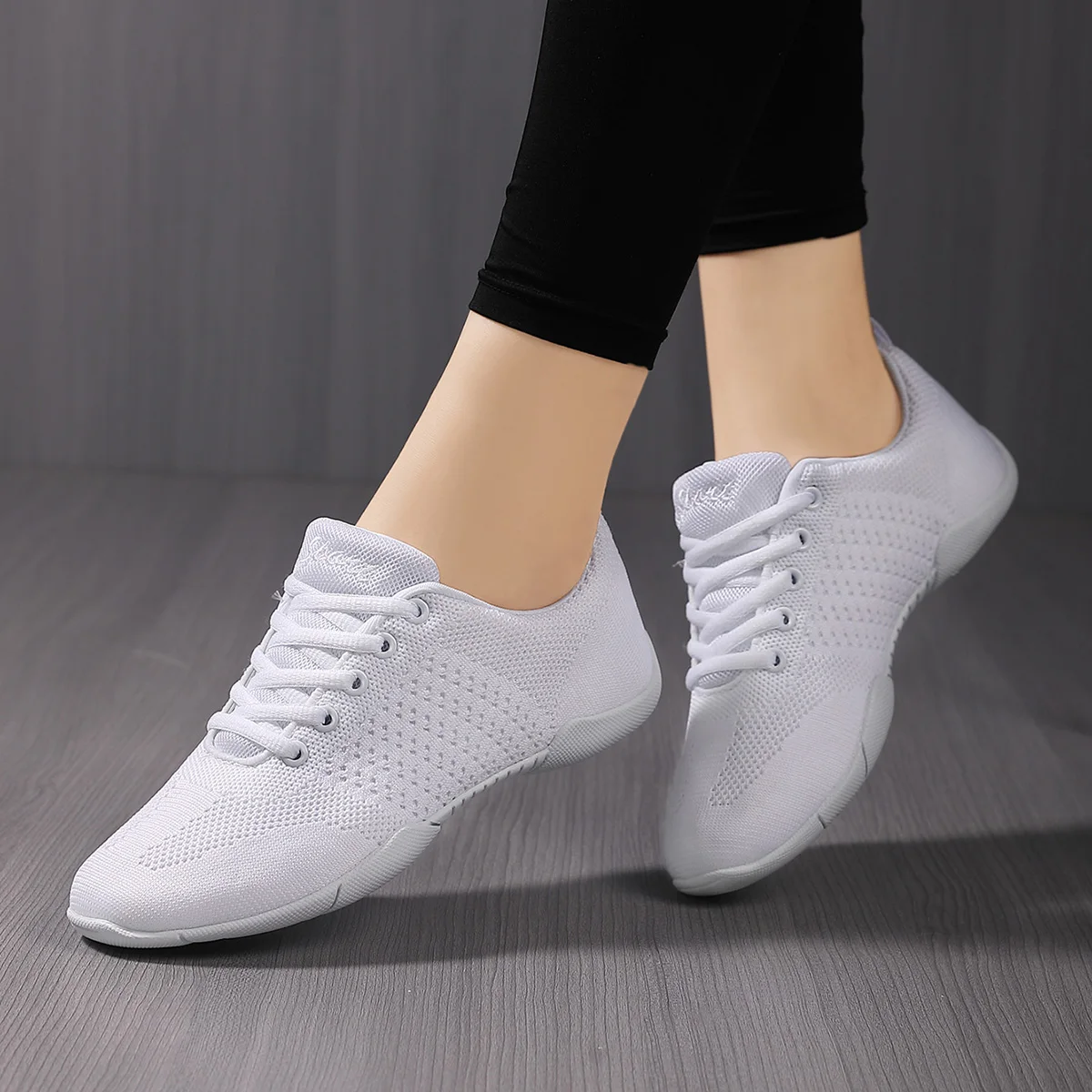 Marwoo cheerleading shoes Children's dance shoes Competitive aerobics shoes Fitness shoes Women's white jazz sports shoes 852