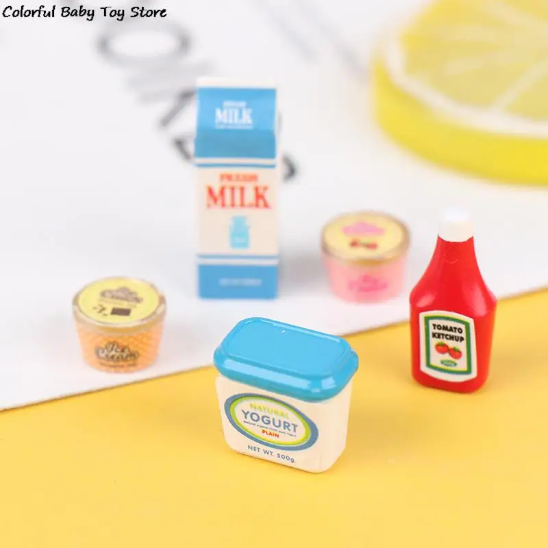 Pretend Kitchen Toys 5Pcs/Set 1:12 Dollhouse Miniature Food Mini Tomato Sauce Iced Yogurt Dolls Kitchen Toy
