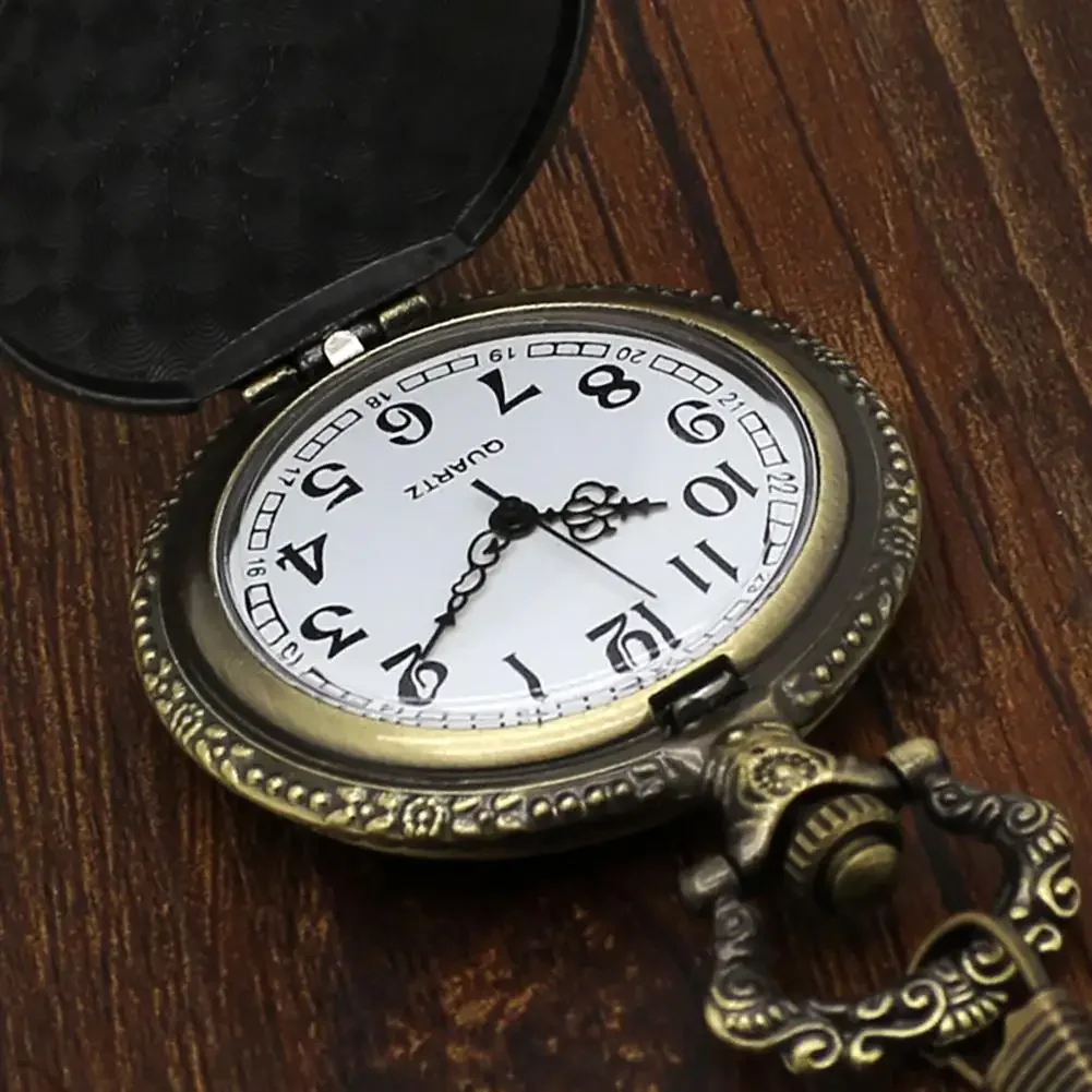 Vintage USSR Soviet Badges Sickle Hammer Pocket Watch Necklace Bronze Pendant Chain Clock Fashion Emblem Women Men Gift pocket watch