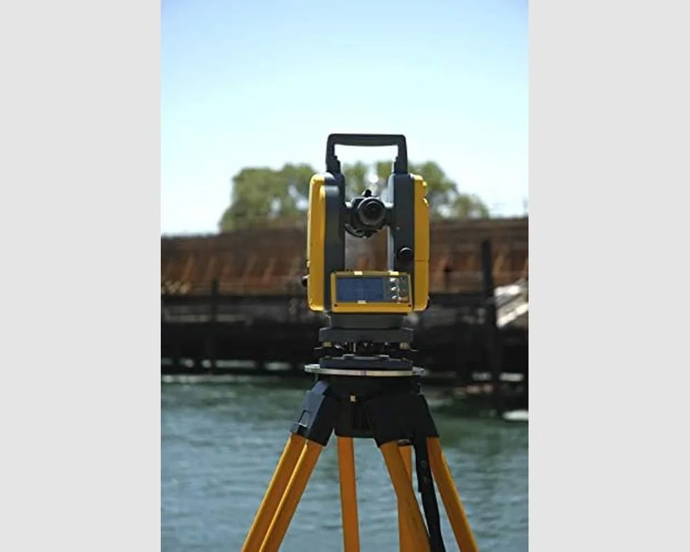 DET-2 Digital Electronic Theodolite Construction Surveying Equipment Set Rechargeable and Alkaline Batteries Carry Case