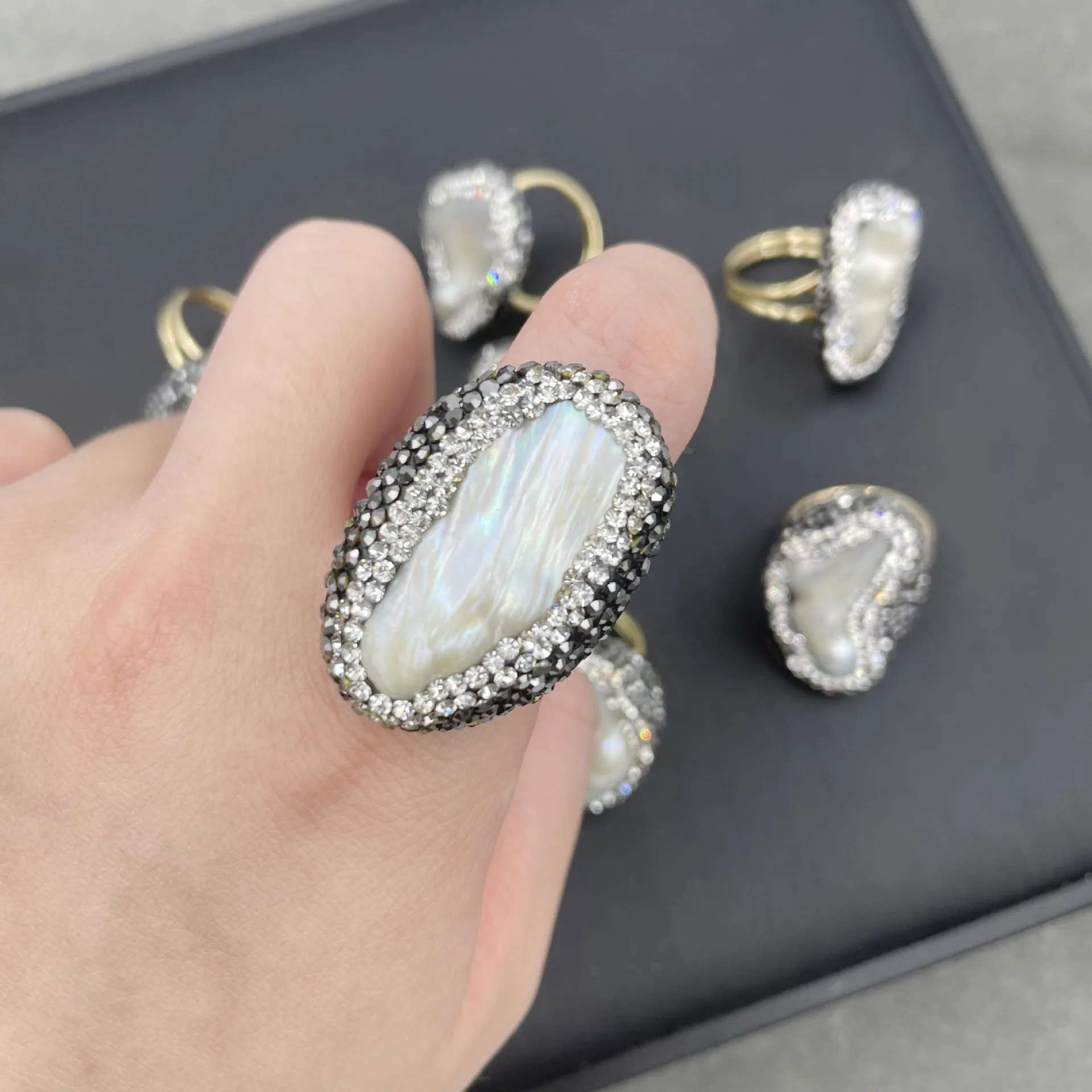 exquisite Baroque special-shaped freshwater pearl ring
