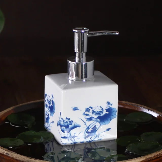 Chinese Classical Blue and White Creative Ceramic Lotion Bottle