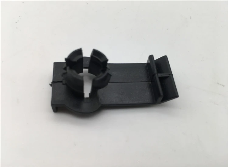 

Figzero 1PC Car Door Glass Regulator Buckle Slider For BMW X5 E53 1998 1999 2000 2001 2002 2003 2004 2005 2006