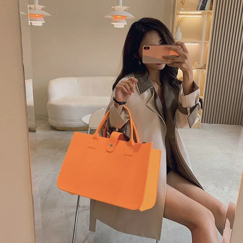 New Shopping Handbag Women's 2026 Handbag Large Capacity Open Fashion Felt Shopping Designer Tote Woven Bag Shop Online China