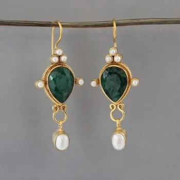 2025 retro fashion creative women earrings，ear studs