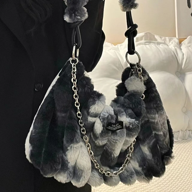 

Soft Plush Winter Women's Shoulder Bag Contrast Color Ladies Chain Underarm Bags Faux Fur Female Furry Large Tote Purse Handbags