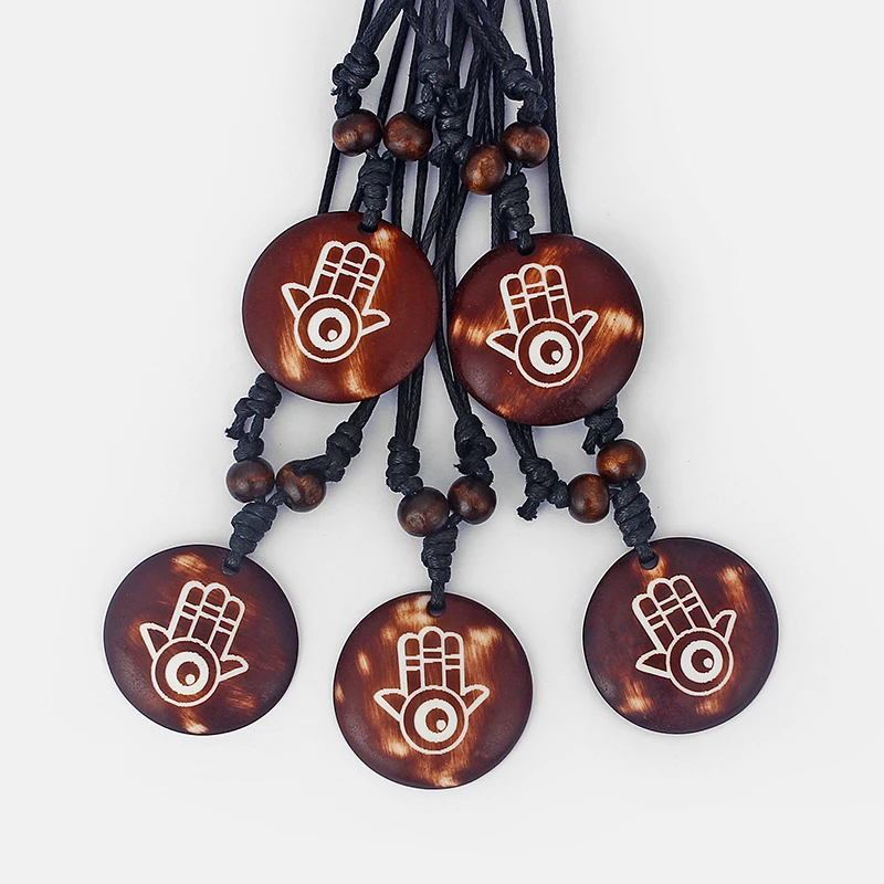 12pcs Resin Carved Palm/Tai Chi Pendant Necklace Tribe Amulet Gecko Charms Necklaces Fashion Jewelry Choker Wholesale