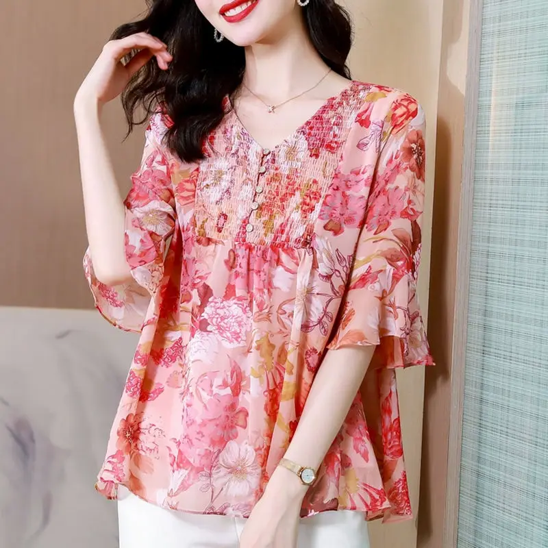 

Vintage Printed Button Folds Flare Sleeve Floral Blouses Women Clothing 2024 Summer Loose New All-match Tops Office Lady Shirts