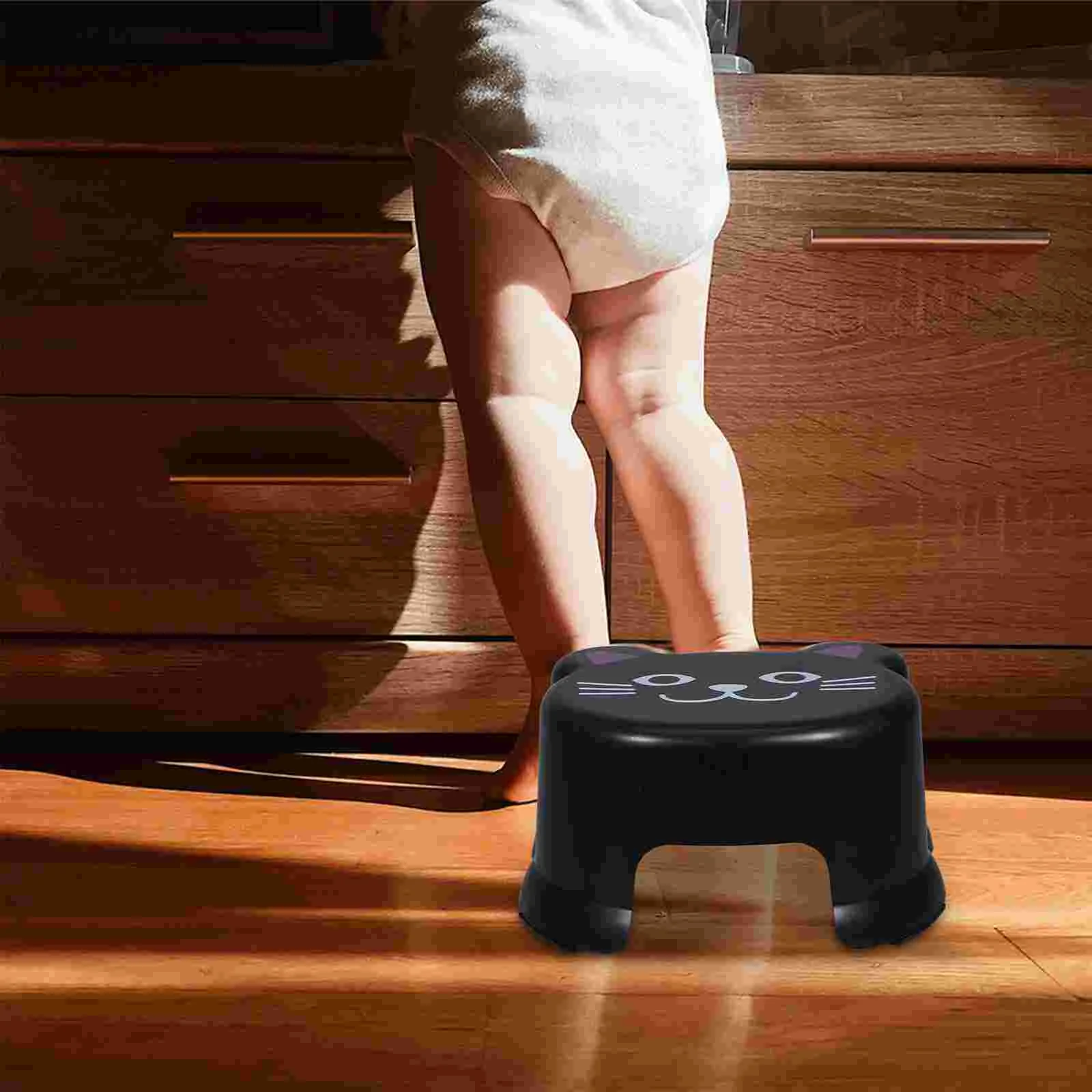 Yellow Children Cartoon Anti Slip Plastic Stool Kids Bathroom Step Chair For Changing Nursing Stools Footrest Small Potty Seat